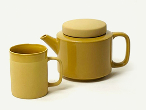 Teekanne / 950ml aus Keramik in Senfgelb mit dazu passender Tasse