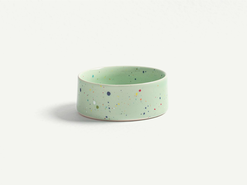 Fressnapf aus Steinzeug in Grün und Weiß mit Confetti Optik