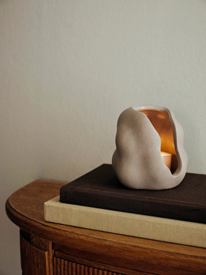 Kerzenhalter aus Steingut mit matter Glasur