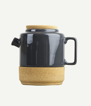 Teekanne / 0,85 Liter aus Keramik und Kork