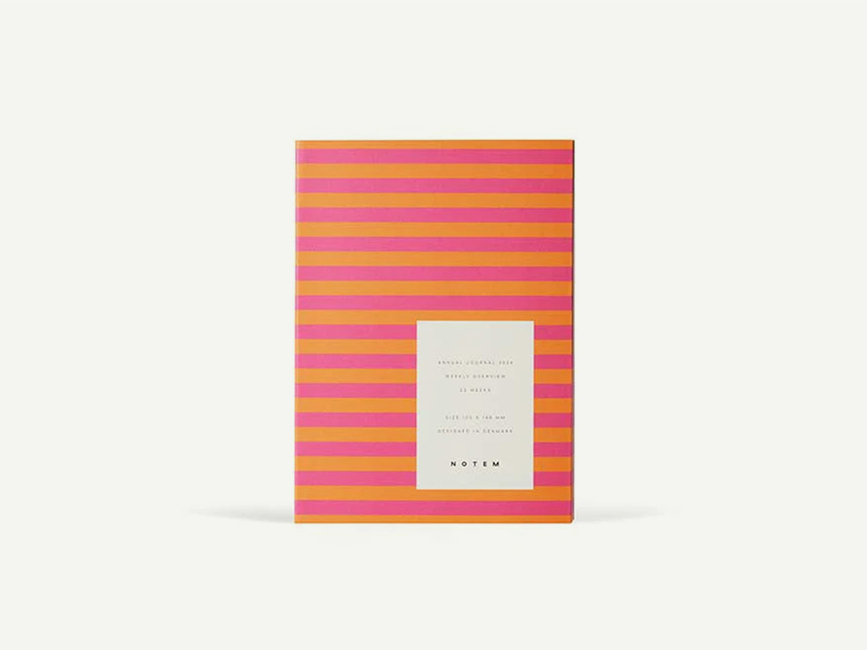 Jahreskalender Softcover im trendigen Streifenlook